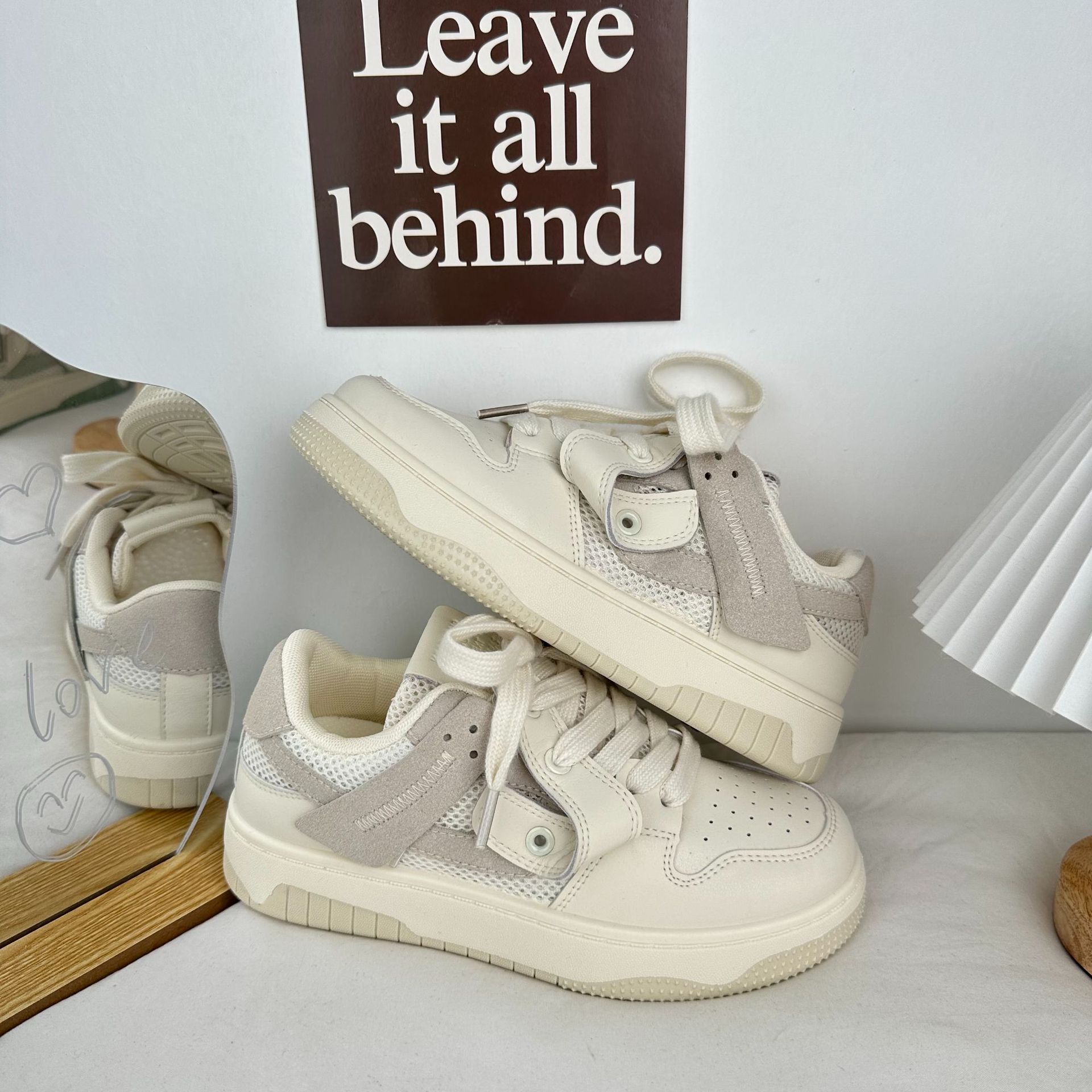 Yuanbo verano plano de piso bajo zapatos de skate transpirables 2024 nuevo hilo de malla coreano universal zapatos blancos para mujeres en vivo