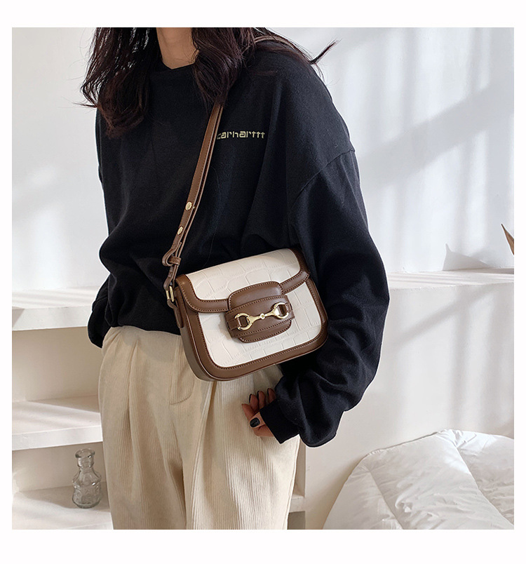Women 2023 autumn and winter new fashion texture shoulder small square bag foreign style stone crossbody bag_voghion.com