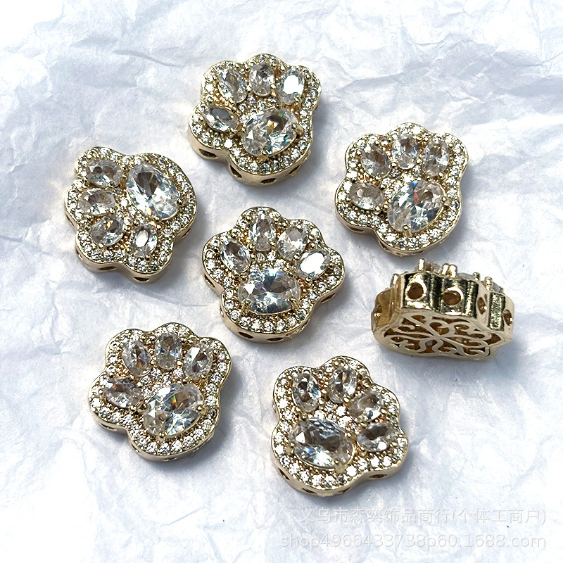 Copper inlaid with zirconium, cute three-dimensional cat paw multi-hole spacer beads, paw-shaped through-hole spacer beads for DIY crystal beaded bracelet accessories