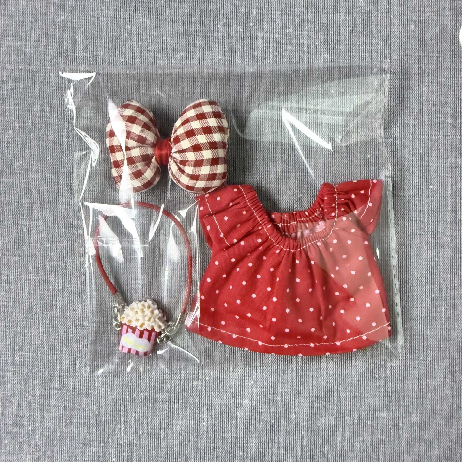 Adecuado para muñeco de peluche de 17cm, colgante, falda de muñeca, vestido de muñeca, traje de muñeca Macarons de 17cm con accesorios