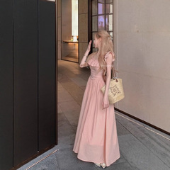 夏のハスの葉の縁の方襟のロングスカートのピンクの小さい飛袖のワンピースの女性は腰の気質のa字の甘くて優しいスカートを収めます。
