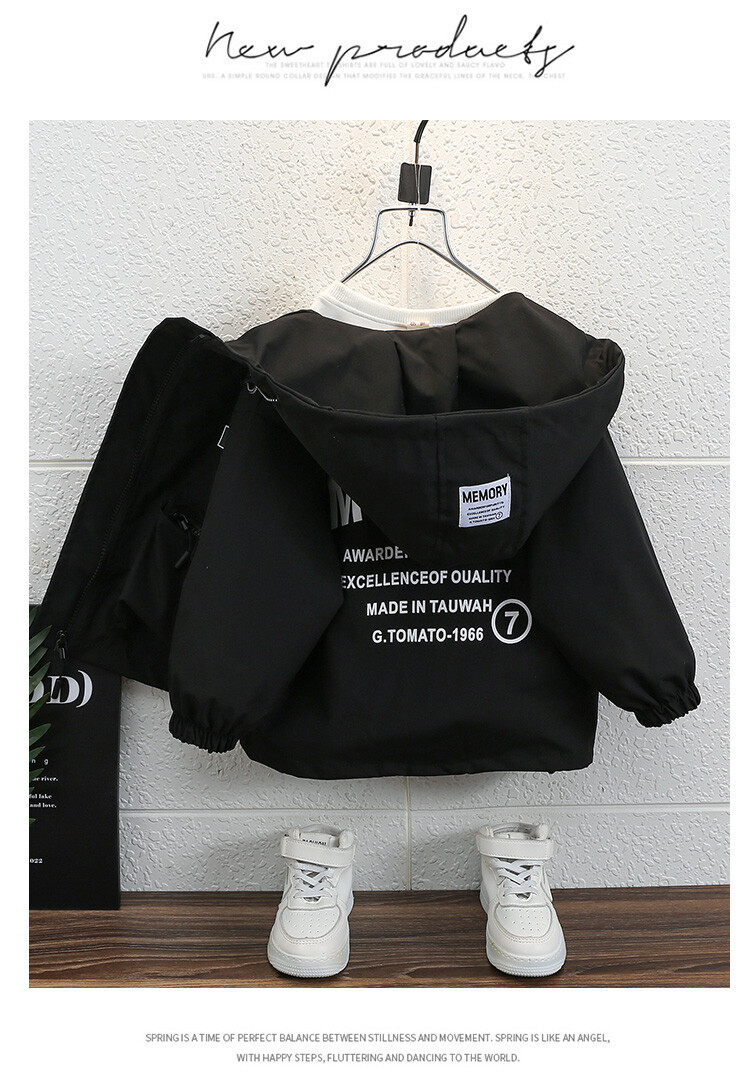 Windjacke mit großem Taschenetikett 2024 Frühlings- und Herbstsaison Neue koreanische Ausgabe Trendy Markenmantel für Kinder für Jungen_voghion.com