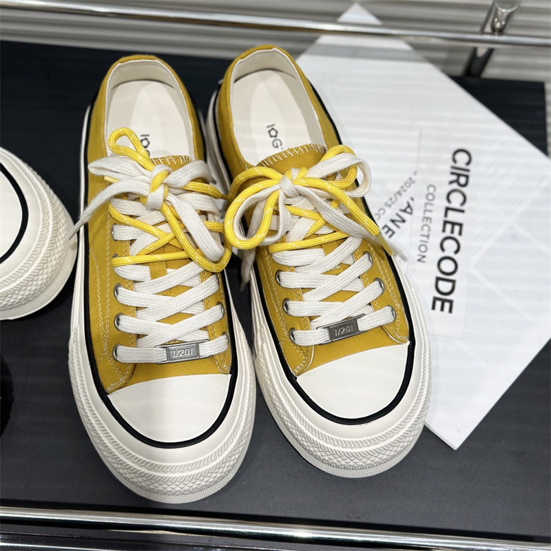 IG Lai Xi Ni bizcocho plataforma plataforma zapatos blancos mujer 2025 nueva moda versátil transpirable realce deportes zapatos casuales