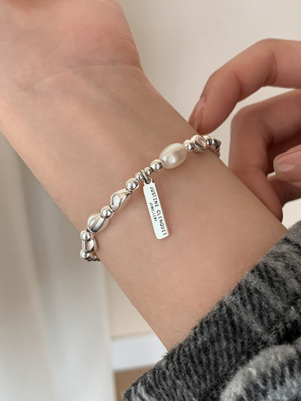925 Sterling Silver Pearl Bracelet for Women, Light Luxury Friendship Beaded Bracelet, Niche High-End Exquisite Jewelry, Employee Benefits 925 Sterling Silver Pearl Bracelet for Women, Light Luxury Friendship Beaded Bracelet, Niche High-End Exquisite Jewelry, Employee Benefits