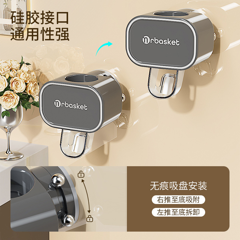 歯磨き粉の神器を押し出す全自動押出機の棚に壁掛け式の怠け者の歯ブラシを置く|undefined