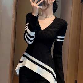 绝美黑色拼接领长袖针织衫女秋冬款小众不撞款显瘦上衣早秋上衣