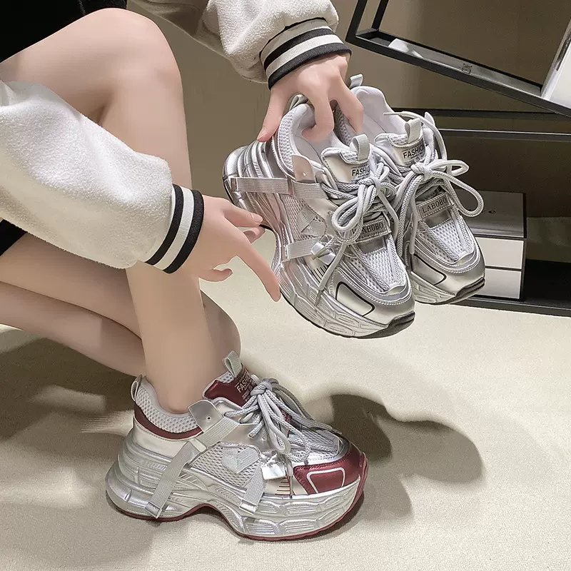 厚底帆布鞋花朵珠片休闲鞋女2024年春季新款一脚蹬单鞋软底妈妈鞋