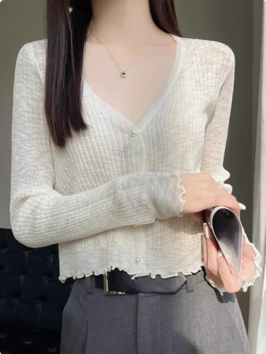 アイスニットのカーディガン女性の薄いコートのショールの短いタイプの外でスカートの日焼け止めのシャツの夏の上着のブラウスを合わせます。