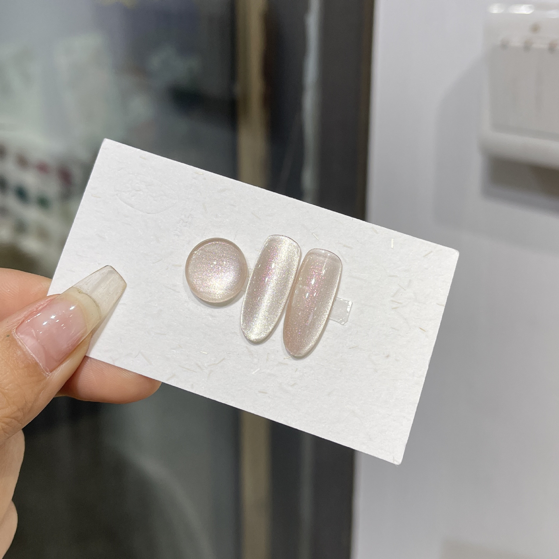 Venta caliente transfronteriza pegamento para ojos de gato rojo hielo arte de uñas celebridades de Internet caliente tienda de uñas de uso común pegamento de esmalte de uñas de ojo de gato de cristal popular