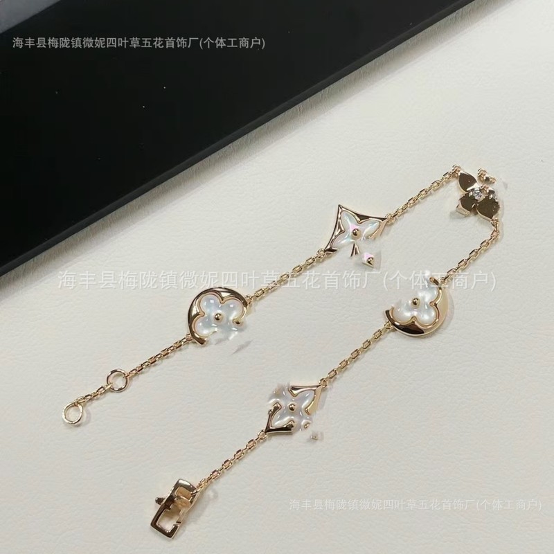 2025新款cnc高版驴家四叶草四花五花手链女电镀18k老花项链直播|undefined