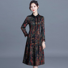 2025年秋季新款时尚印花大码连衣裙女韩版修身气质中老年女装裙子