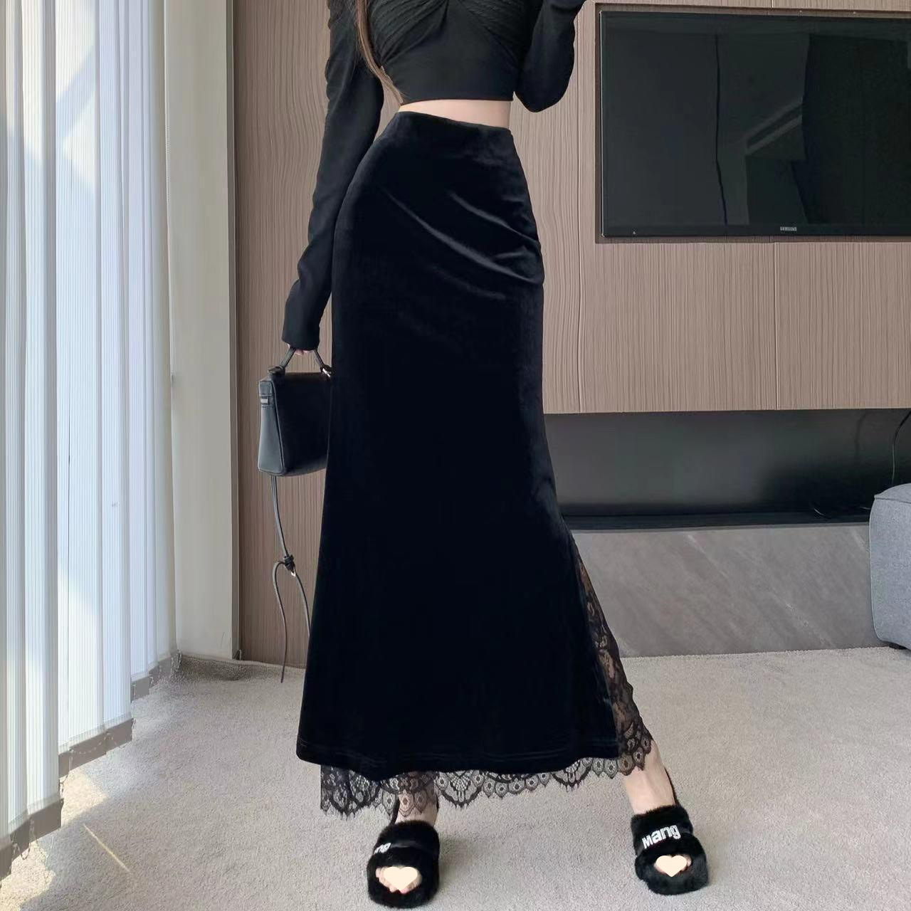 黑色丝绒半身裙女2025秋新款设计感蕾丝内衬高腰显瘦包臀开叉长裙