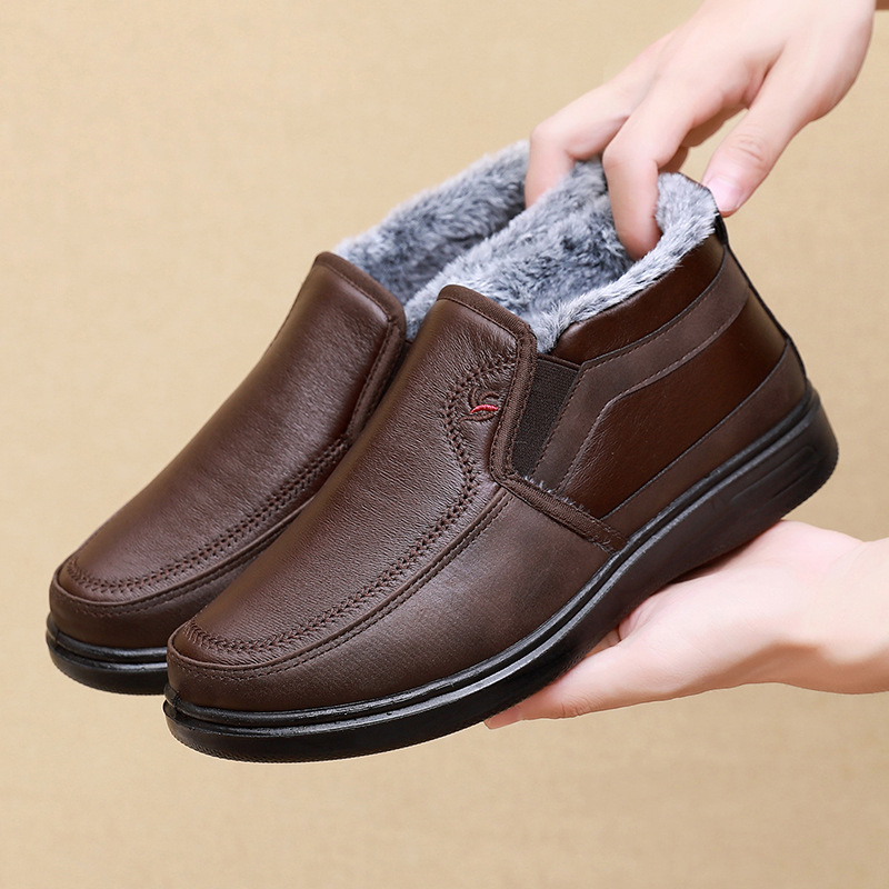 Invierno viejo Beijing zapatos de algodón para hombres impermeables antideslizantes de mediana edad y ancianos zapatos de papá forrados de lana caliente casual botas de algodón para hombres viejos