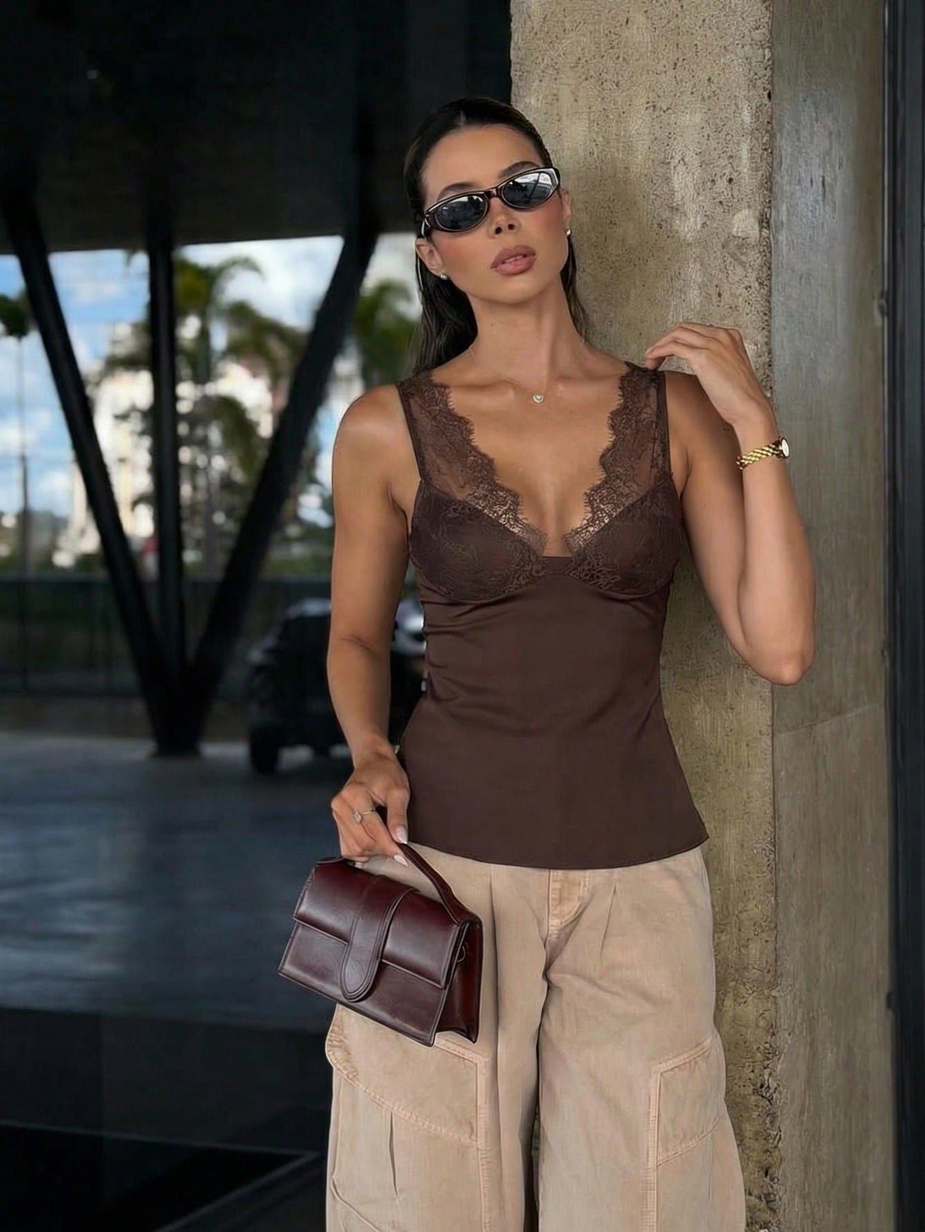 Women's Lace Satin Sleeveless Vest Top American Style Fashionable Autumn Winter Clothing Regular Fit Tank Camis_ecoleips.com