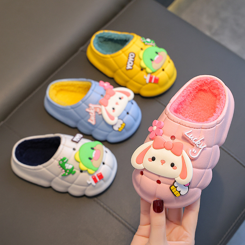 Zapatillas de algodón para niños de invierno niños y niñas cálido forro polar impermeable antideslizante bebé 1-3 años 2 zapatillas de felpa para bebés