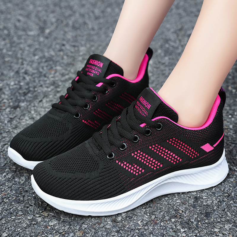 Shoes for women, casual soft-soled sports shoes, breathable single shoes, fly-knit mesh shoes, mother's shoes, wholesale dropshipping running shoes for women