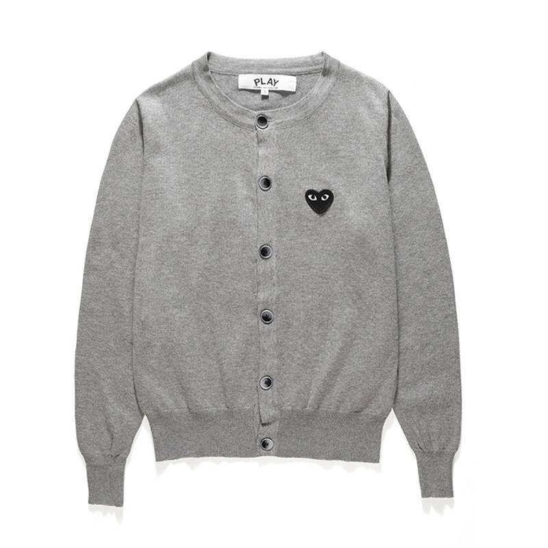 日本のトレンドブランド「HEYPLAY」と同じスタイルのニットカーディガン、黒のカップル向け同型ウールセーター、赤いハート柄ニットセーター（女性用）