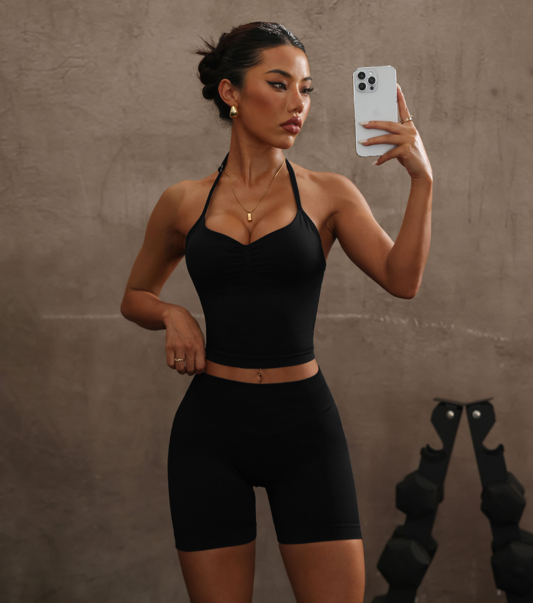Trajes de yoga transfronterizos trajes de ejercicios colgantes cuello expuesto cintura cojín de pecho cinturón pantalones cortos pantalones de ropa interior deportiva set de yoga