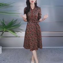 秋季连衣裙新款女装时尚洋气遮肉显瘦碎花裙原创美拉德裙子