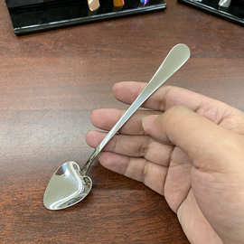 304不锈钢心形茶勺 家用爱心小汤勺调羹多用下午茶搅拌勺甜品勺子