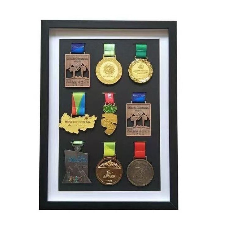 メダル展示棚金メダル枠パーソナライズ展示棚展示枠マラソン収納展示ハバ雪山フォトフレーム
