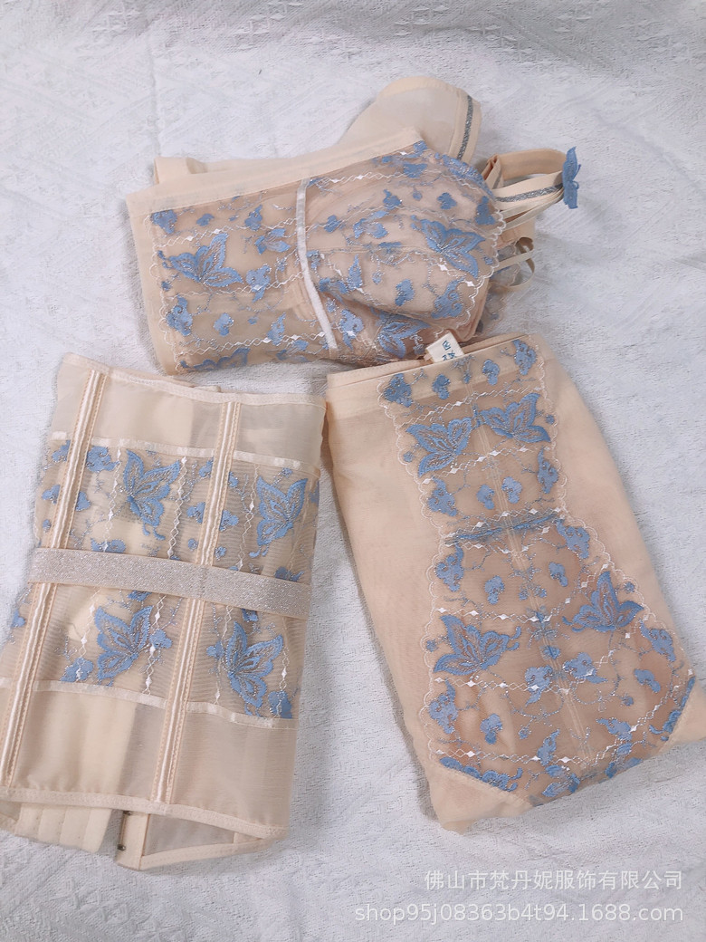 2EC91A4435C30DBDD7275A4ED2EB47