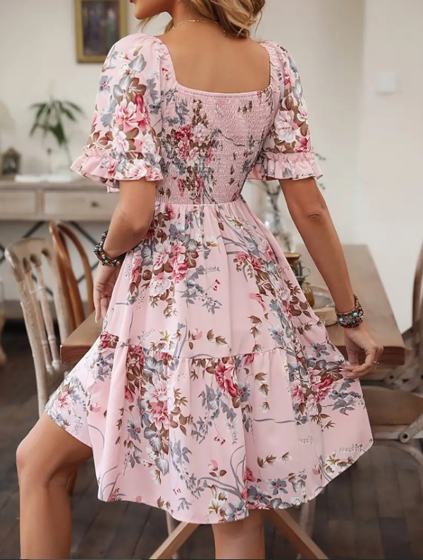 Floral Kleid Mit Eckigem Ausschnitt Und Gerafften Ärmeln_voghion.com