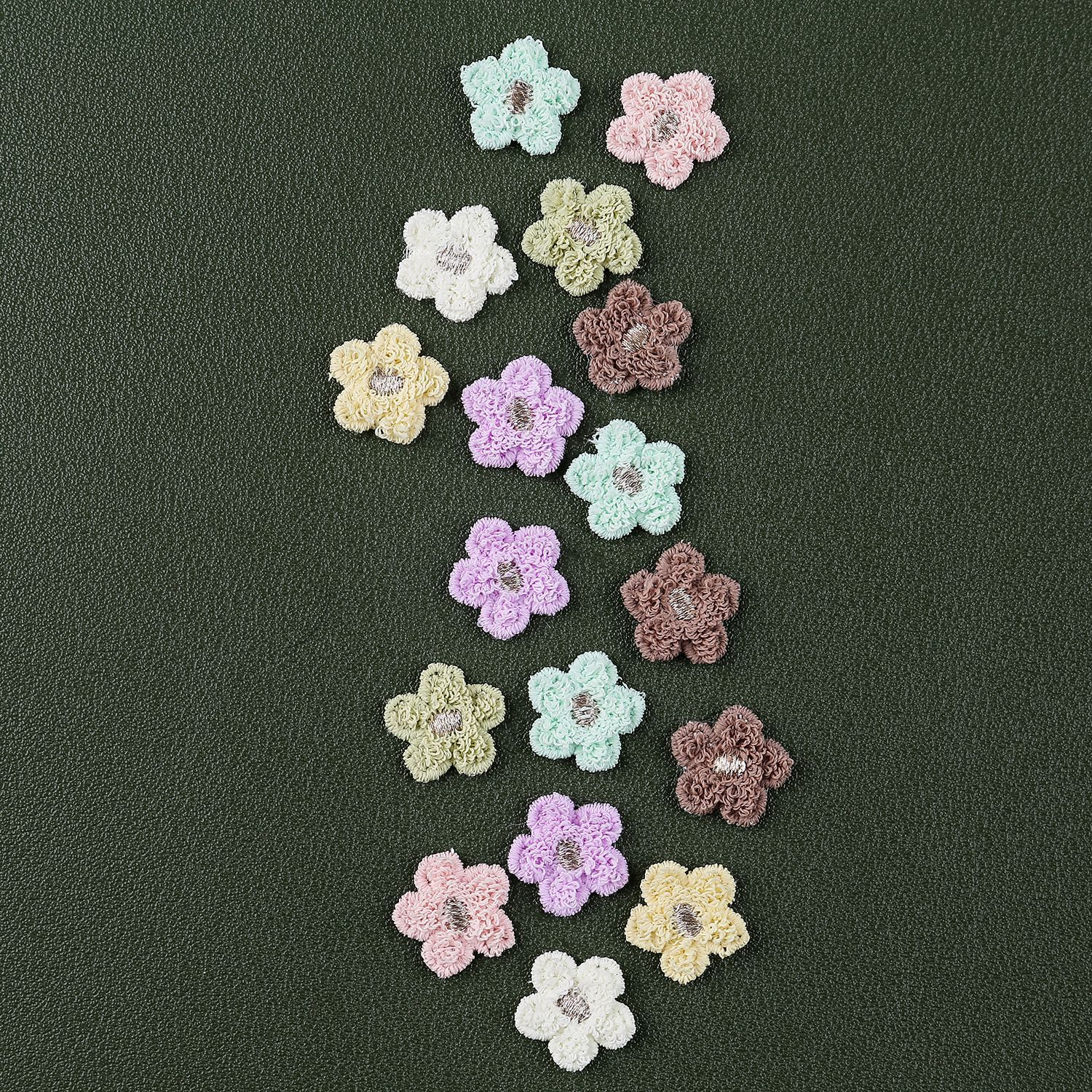 1.5cm Towel Surface Five-Petal Flower Embroidery Decorative Patch for Repairing Holes, Hair Accessories, Hair Clips, Clothing Accessories, Fabric Patches