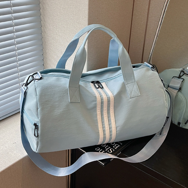 Large-capacity fitness bag, sports yoga bag for women, 2026 new model, portable and lightweight bag for maternity, business trips, and travel luggage