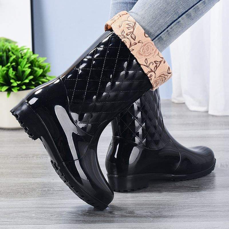 블랙 플러스 벨벳, 한 사이즈 작은