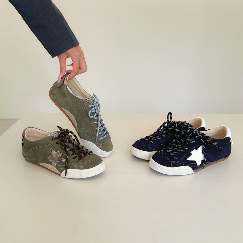 Genuine leather retro distressed casual German training shoes for women, 2026 autumn/winter versatile sneakers with contrasting straps, height-increasing sneakers Genuine leather retro distressed casual German training shoes for women, 2026 autumn/winter versatile sneakers with contrasting straps, height-increasing sneakers