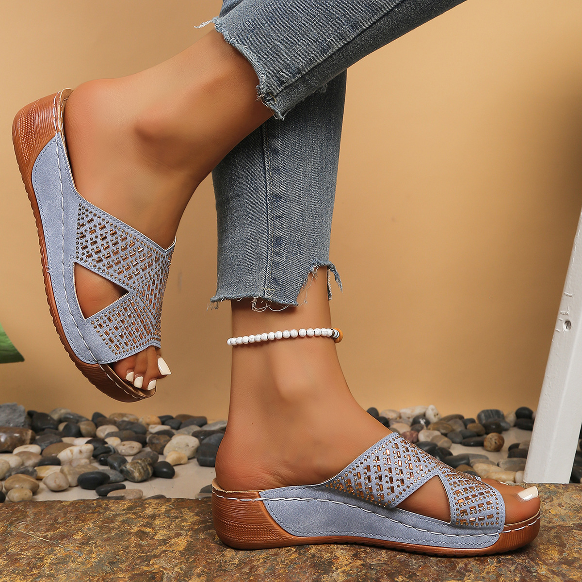 Women's Rhinestone Wedge Sandals Comfortable Beach Slippers_voghion.com