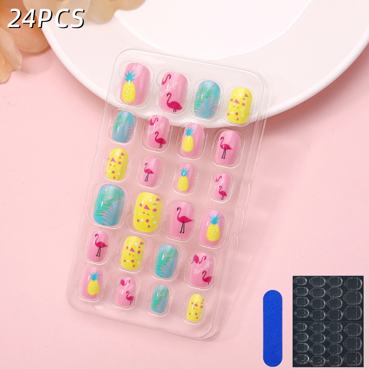 Juego de 24 piezas de uñas postizas para niños con diseño de dibujos animados, desmontables con adhesivo y exquisito diseño.