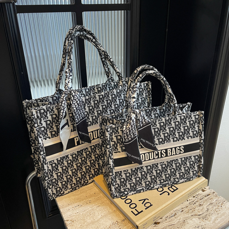 통근용 토트백 여성용 2024 신상 다용도 프린트 레터링 대용량 숄더백 캐주얼 다용도