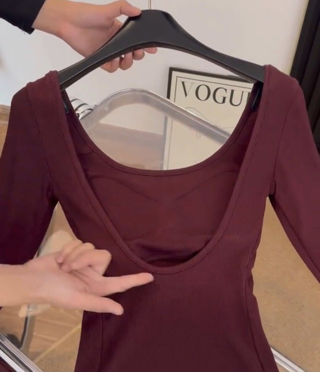 เสื้อแขนยาวสีแดงลายสมอ [พร้อมคุณสมบัติกันลื่น] / เอ็ม ( 40-50kg )