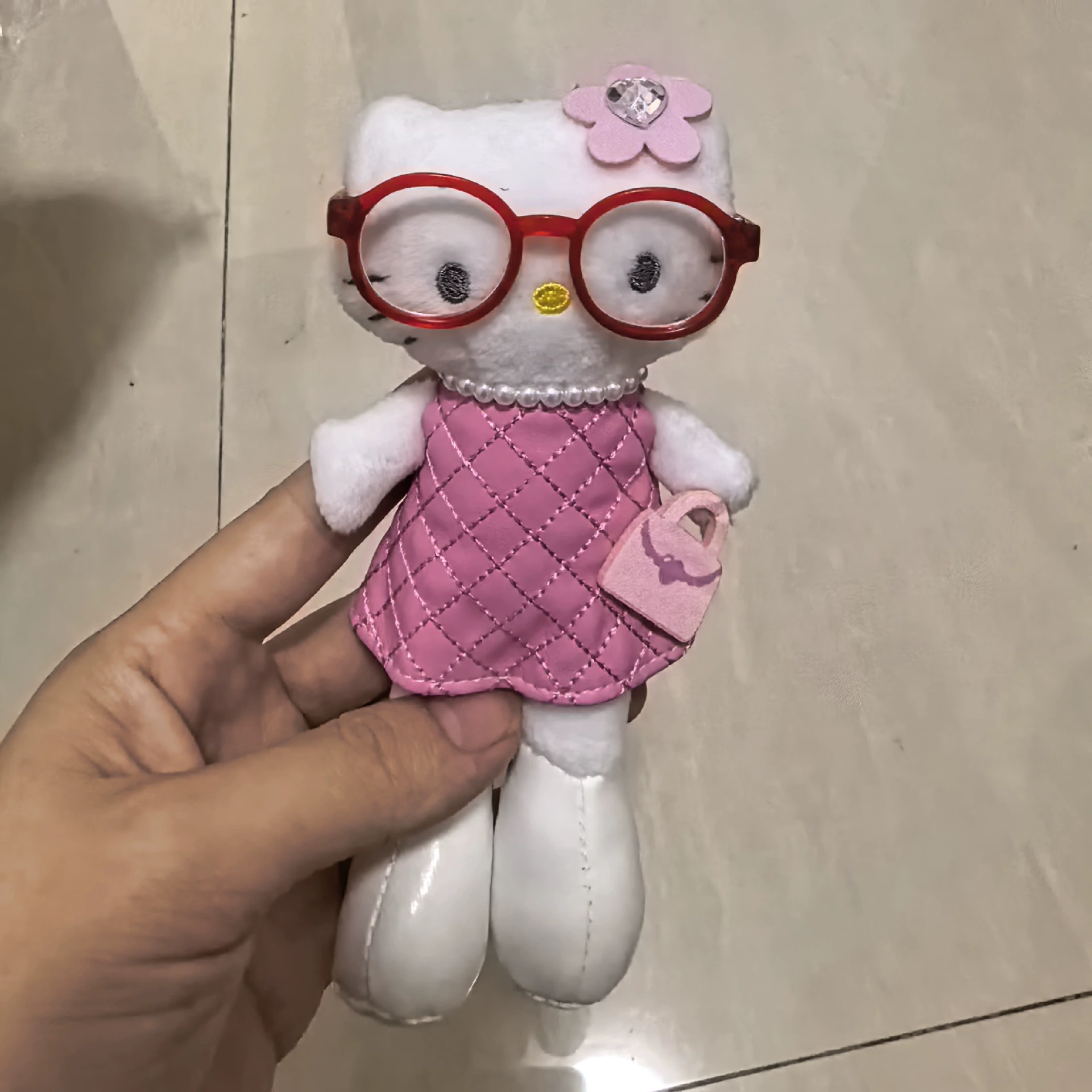 Плюшевый брелок (Sanrio) Hello Kitty, плюшевая кукла-талисман, размеры 10–16 см