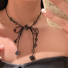 個性的なレトロなデザイン感があります。
