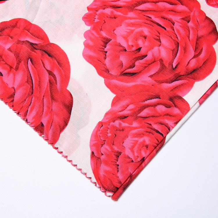 La última impresión floral 100% algodón tela suave y cómoda tela de impresión de patrón