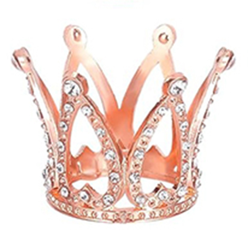 Ventas transfronterizas de aleación dorada corona de cabeza para niños fiesta de cumpleaños decoración de perlas de diamante decoración de pastel 15 piezas