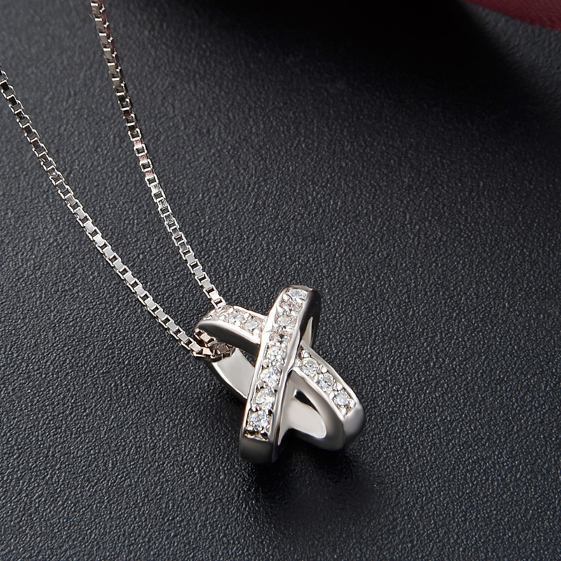 Japonés y coreano moda geométrica clavícula cadena COLLAR COLGANTE S925 plata esterlina micro incrustaciones de circón tridimensional letra X colgante