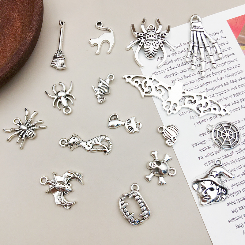 1 Piece Alloy Spider Spider Web Skull Pendant display picture 3