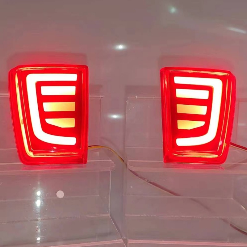 Aplicable a 07-20 Mitsubishi Pajero parachoques trasero luz V85/V8/V93/V97 luz de freno luz de advertencia luz antiniebla trasera