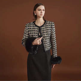 设计师女装轻奢毛毛袖短款毛呢大衣2025秋冬收腰外套小个子1835