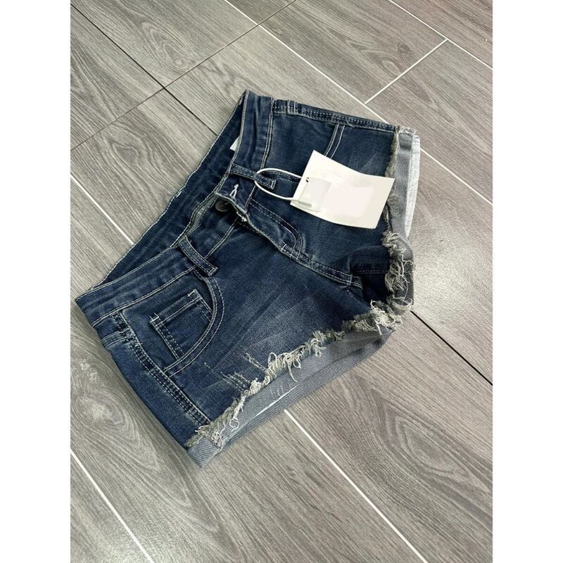 Retro American-Style Spicy Girl Low-Waist Denim Shorts for Women, Dark Blue Stretchy Tight-Fitting Design with Rolled Edges, Ultra-Short Pants Retro American-Style Spicy Girl Low-Waist Denim Shorts for Women, Dark Blue Stretchy Tight-Fitting Design with Rolled Edges, Ultra-Short Pants