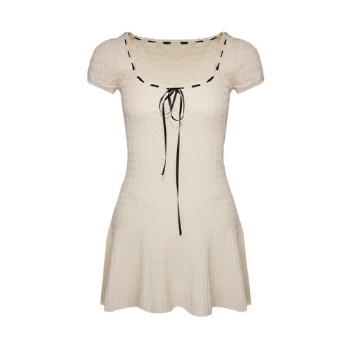 Sweet short-sleeved knitted dress for women in summer, waist-cinching, pure lust, sexy square neck, a-line skirt, strappy slimming short skirt
