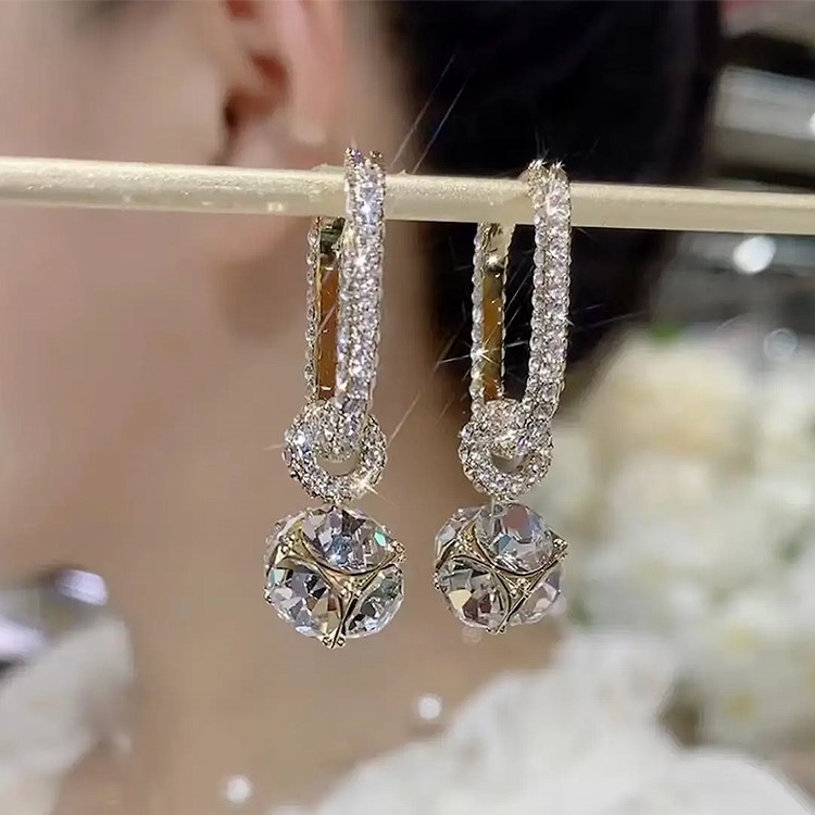 1 Paire Dame Balle Incruster Le Cuivre Strass Zircon Boucles D'oreilles display picture 1