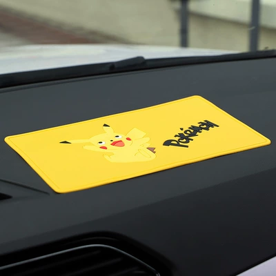 cute cartoon high temperature resistant: Anti-slip mat - sitting-pikachu-standard