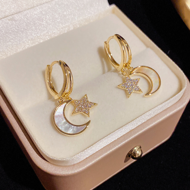 2022 nuevo elegante micro-incrustaciones Shell estrella Luna pendientes simples pendientes personalizados estilo coreano pendientes de moda versátil al por mayor