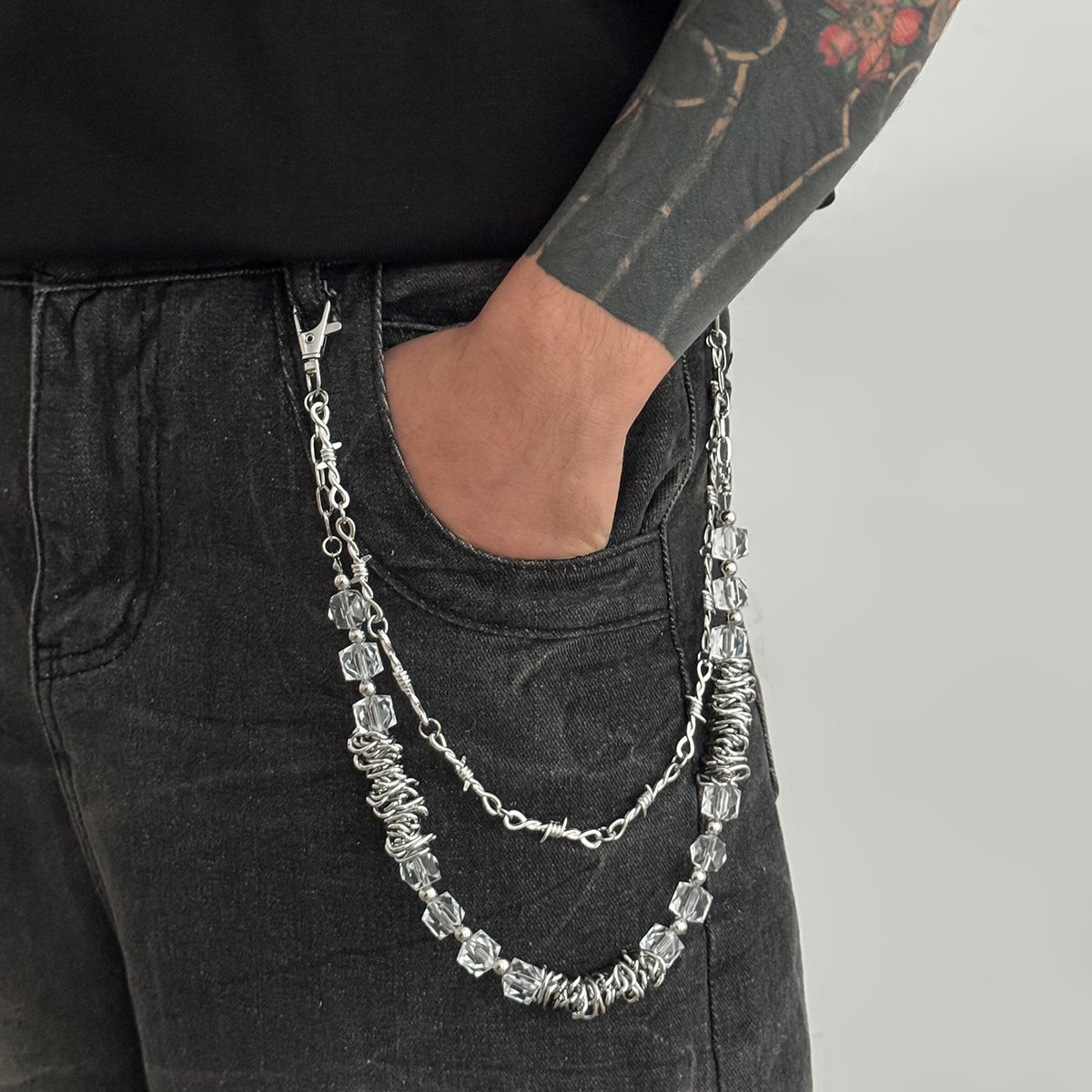 Europäische und amerikanische High-Street-Acryl-Dornhosen mit Kette, Hip-Hop-Nische, High-End-Sense, Herren-Crossborder-Jeans_voghion.com