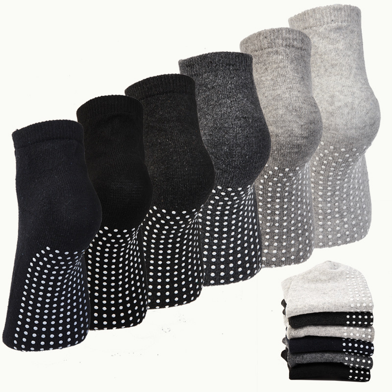 Men's Non-Slip Yoga Socks, Short-Tube Sports Solid Color Sweat-Absorbent Breathable Boat Socks, Foot Bath and Hot Spring Unisex Floor Socks Men's Non-Slip Yoga Socks, Short-Tube Sports Solid Color Sweat-Absorbent Breathable Boat Socks, Foot Bath and Hot Spring Unisex Floor Socks